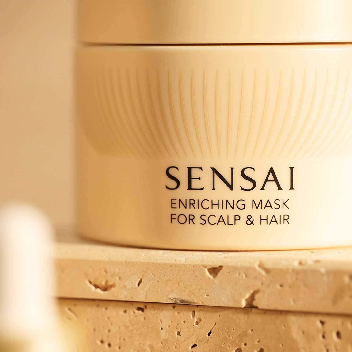 ENRICHING MASK FOR SCALP AND HAIR