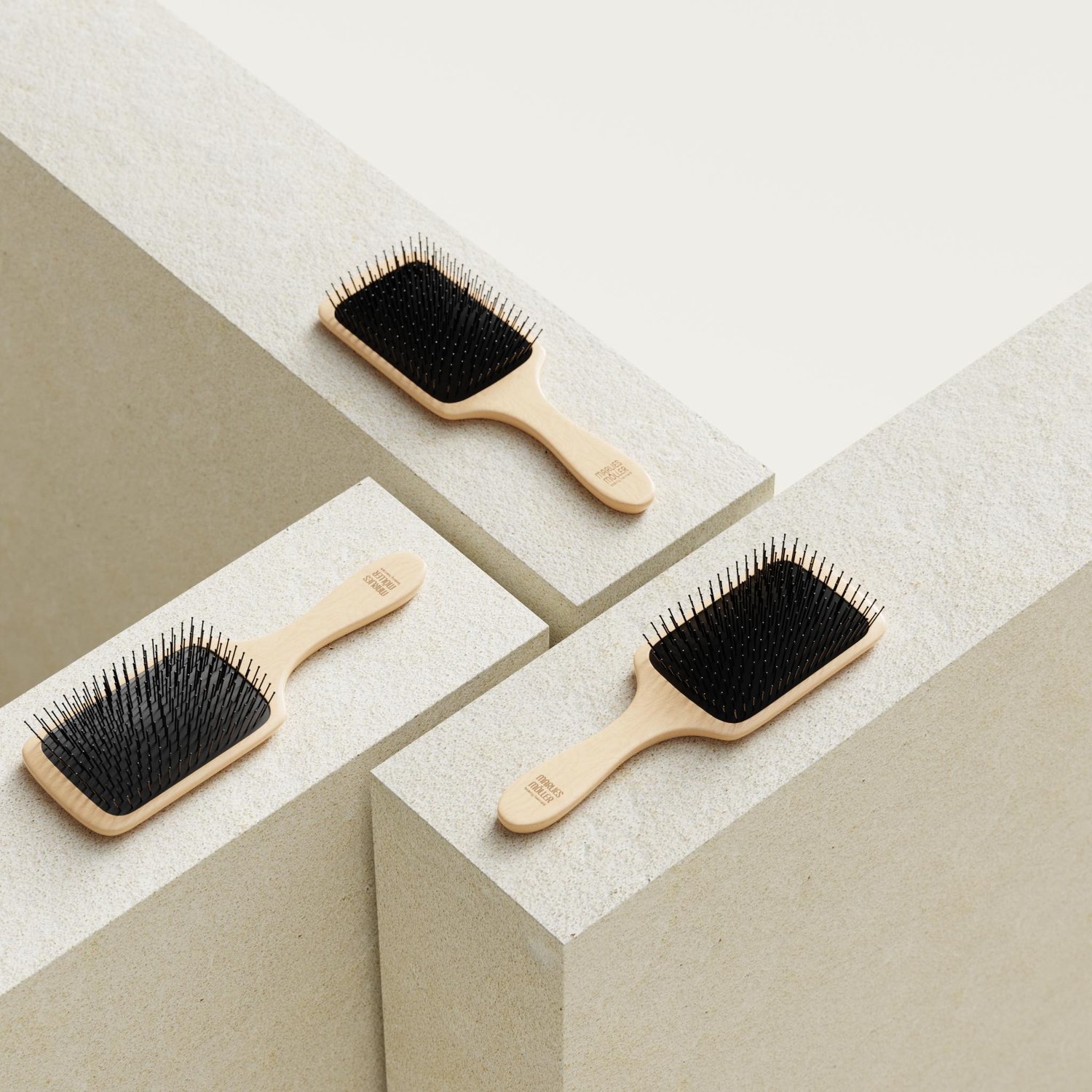 hair & scalp massage brush